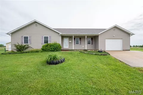 318 E Ww Circle Dr, Belle, MO 65013