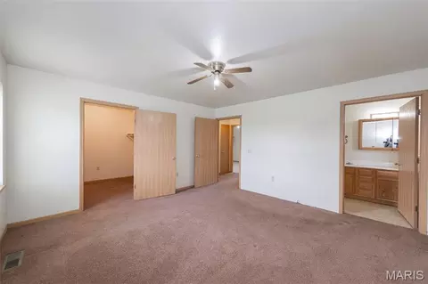 Bedroom - 318 E Ww Circle Dr, Belle, MO 65013 photo 2 of 9