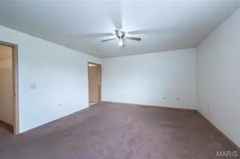 Bedroom - 318 E Ww Circle Dr, Belle, MO 65013 photo 3 of 9