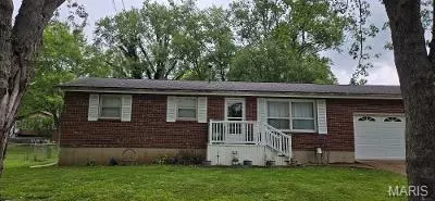 315 Smith St, Farmington, MO 63640