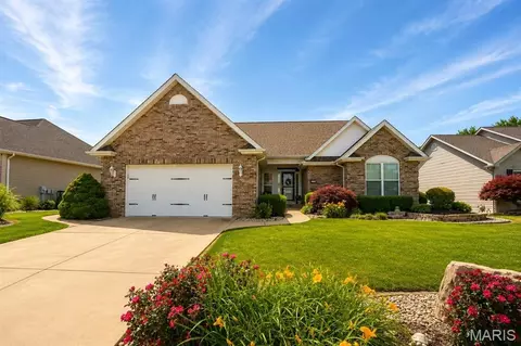 4632 Magnolia Pl, Alton, IL 62002