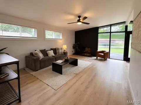 Living - 8408 Buckthorn Dr, Berkeley, MO 63134 photo 2 of 11