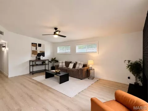 Living - 8408 Buckthorn Dr, Berkeley, MO 63134 photo 5 of 11