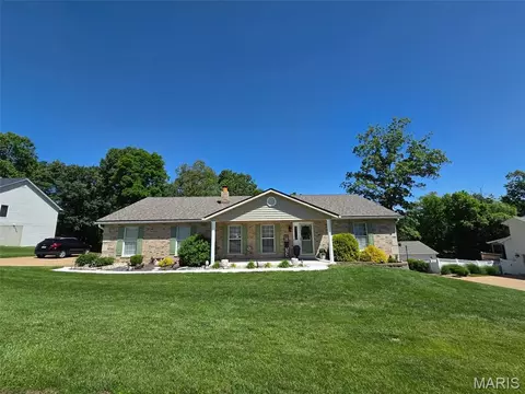 21 Christina Dr, Pevely, MO 63070