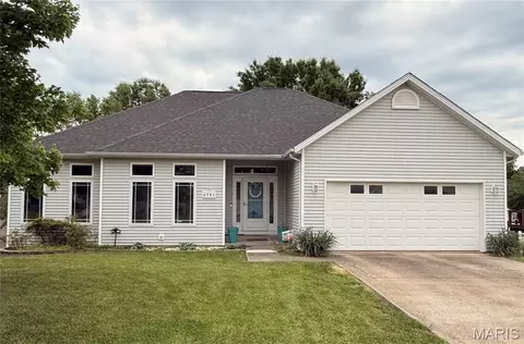 2751 Ridgeway Dr, Jackson, MO 63755