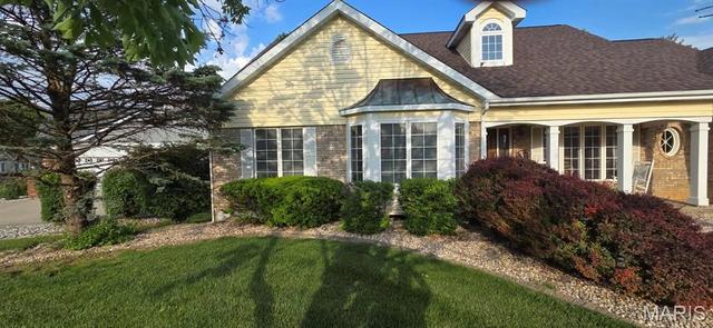 504 Malinmor Dr, Saint Charles, MO 63304