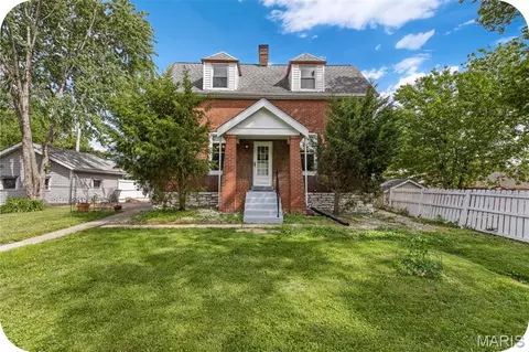 4230 S 37th St, Saint Louis, MO 63116