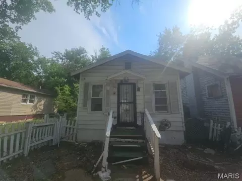 4834 Calvin Ave, Saint Louis, MO 63115