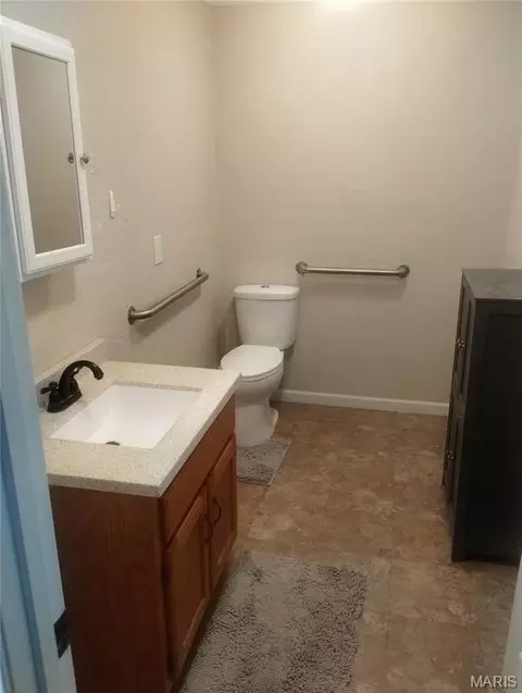Bath - 210 Wilson St, Delta, MO 63744 photo 1 of 4