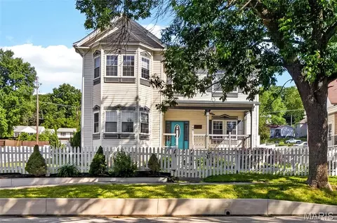 1215 Georgia St, Louisiana, MO 63353