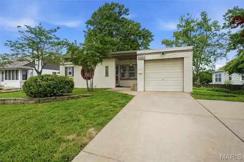 2603 Salem Rd, Brentwood, MO 63144