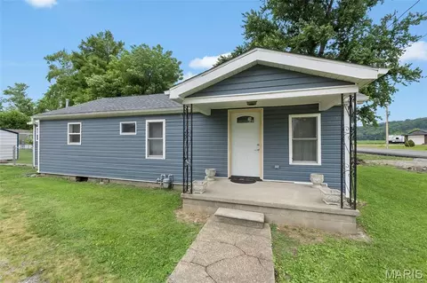 301 W State St, Chaffee, MO 63740