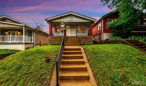 5036 Dewey Ave, Saint Louis, MO 63116