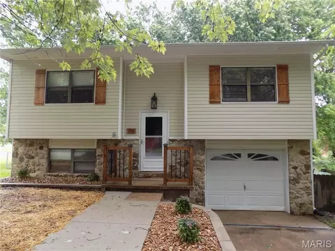 115 Belmont Dr, Rolla, MO 65401