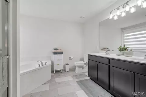 Bath - 105 Windfall Way, Eureka, MO 63025 photo 3 of 5
