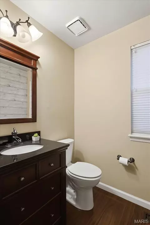 Bath - 20 Greystoke Ct, Ballwin, MO 63021 photo 1 of 7