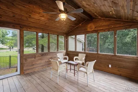 Exterior - 20 Greystoke Ct, Ballwin, MO 63021 photo 6 of 9