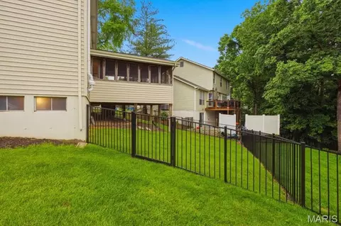 Exterior - 20 Greystoke Ct, Ballwin, MO 63021 photo 9 of 9