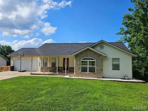 15630 Top Dr, Saint Robert, MO 65584