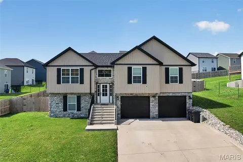 209 Majestic Dr, Waynesville, MO 65583