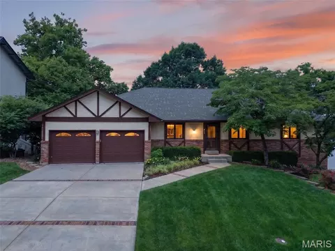 642 Woodchuck Ln, Lake Saint Louis, MO 63367