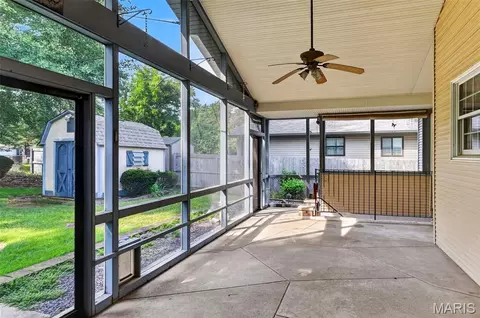 Exterior - 908 Devonshire Ln, Saint Charles, MO 63301 photo 2 of 9