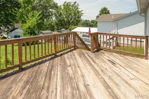 Exterior - 1314 E 5th St, Washington, MO 63090 photo 5 of 6