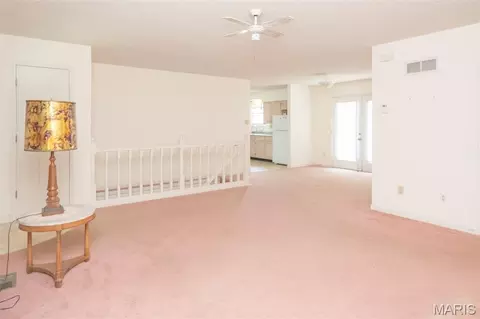Living - 1314 E 5th St, Washington, MO 63090 photo 6 of 8
