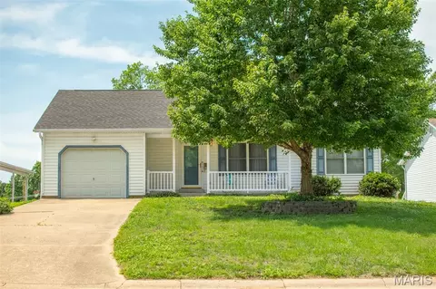 1314 E 5th St, Washington, MO 63090