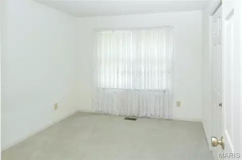 Bedroom - 1314 E 5th St, Washington, MO 63090 photo 4 of 5