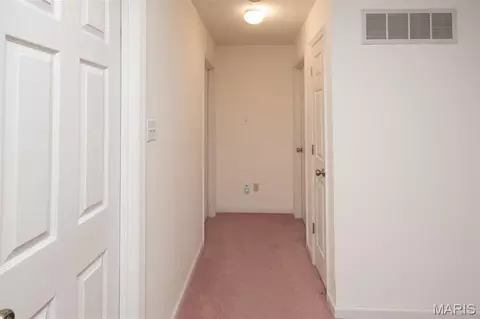 Entry Way - 1314 E 5th St, Washington, MO 63090 photo 3 of 4