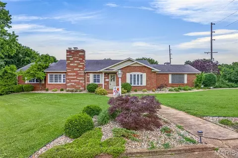 619 W Main St, Park Hills, MO 63601