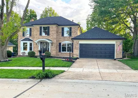 164 Crestmont Cir, Wildwood, MO 63040