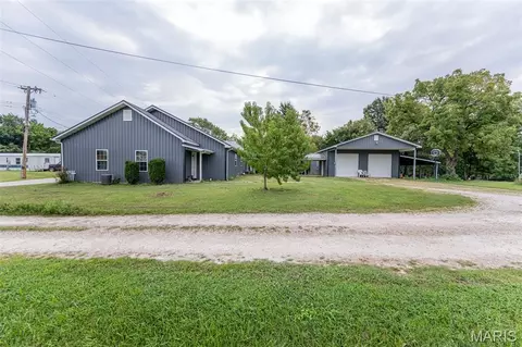 Exterior - 508 E 5th St, Belle, MO 65013 photo 3 of 8
