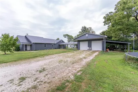 Exterior - 508 E 5th St, Belle, MO 65013 photo 6 of 8