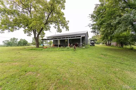 Exterior - 508 E 5th St, Belle, MO 65013 photo 5 of 8