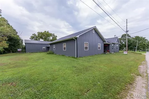 Exterior - 508 E 5th St, Belle, MO 65013 photo 2 of 8