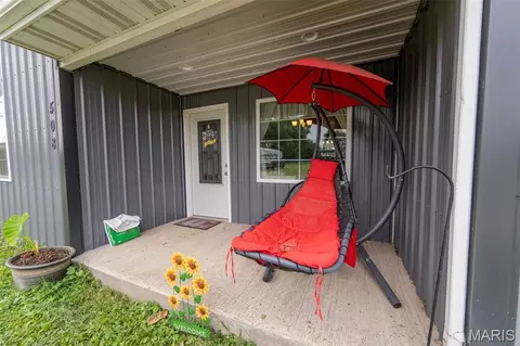 Exterior - 508 E 5th St, Belle, MO 65013 photo 7 of 8