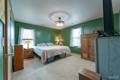 Bedroom - 508 E 5th St, Belle, MO 65013 photo 3 of 6