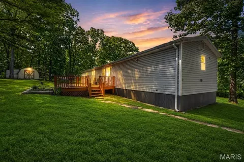 9948 Golden Ridge Dr, Grubville, MO 63041