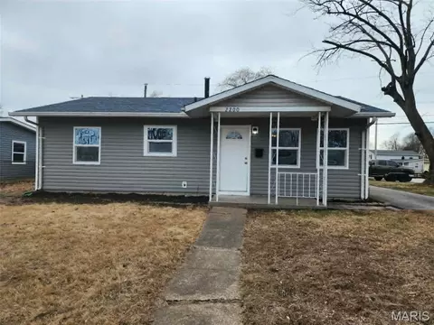 2200 Glen Dr, Granite City, IL 62040