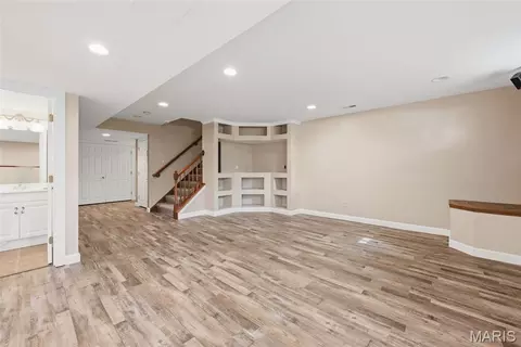 Living - 7 Shetland Ct, O'fallon, MO 63368 photo 6 of 6