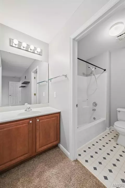 Bath - 7 Shetland Ct, O'fallon, MO 63368 photo 7 of 9