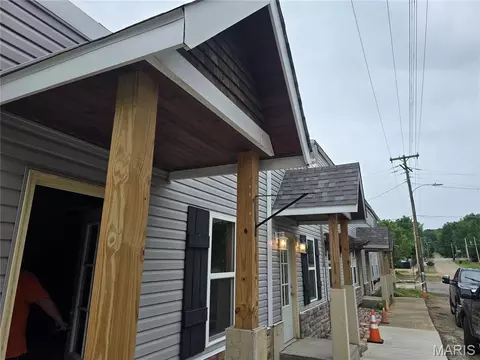 202 N Main St, Arcadia, MO 63621