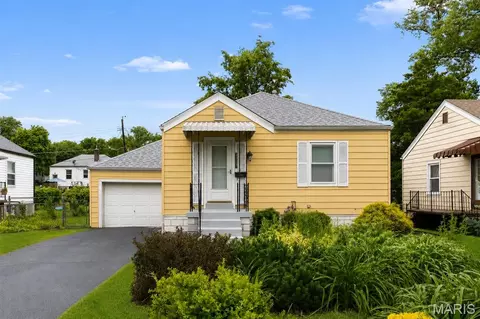 3557 Saint Joachim Ln, Saint Ann, MO 63074
