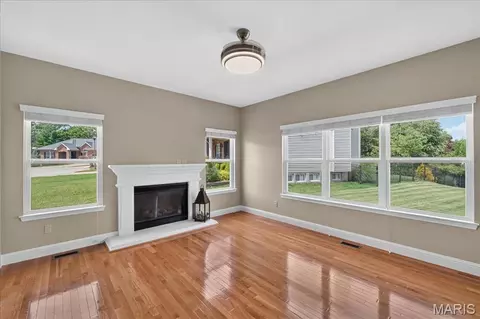 Living - 42 Scarlet Meadows Ct, O'fallon, MO 63366 photo 1 of 12