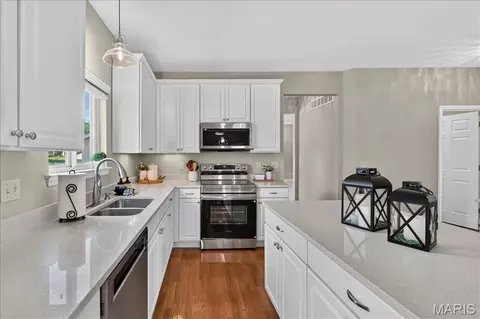 Kitchen - 42 Scarlet Meadows Ct, O'fallon, MO 63366 photo 2 of 4