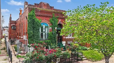 3316 Itaska St, Saint Louis, MO 63111