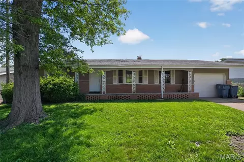 11062 Saginaw Dr, Saint Louis, MO 63136