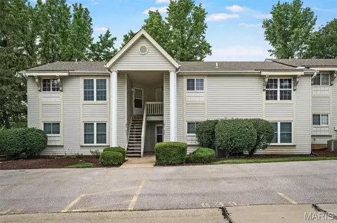 645 Sugar Trail Ct #5, Saint Peters, MO 63376